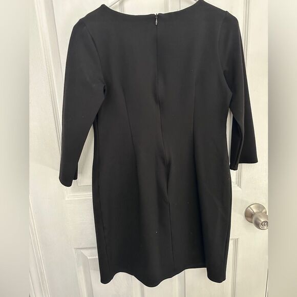 Jude Connally Sabine Jude Cloth Stretch Knit
Jewel Neck 3/4 Sleeve Shift Dress - Picture 7 of 9